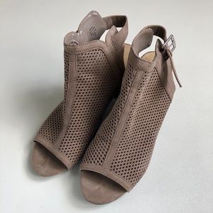 Unisa Open Toes Booties